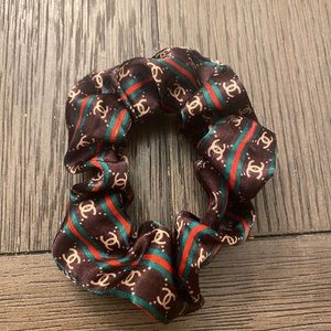 Designer style scrunchie